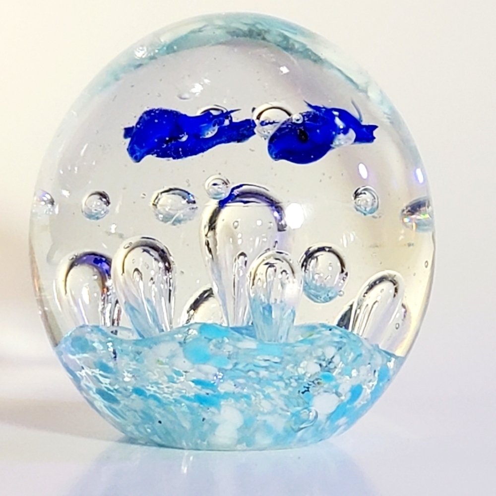 VINTAGE Handblown Glass Paperweight Ocean Themed Controled Bubble & Blue Fish